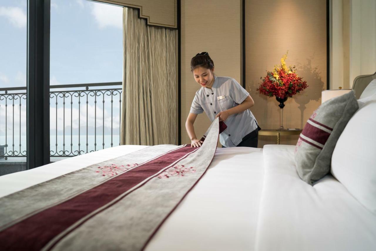 Vinpearl Resort & Spa Ha Long Exteriör bild